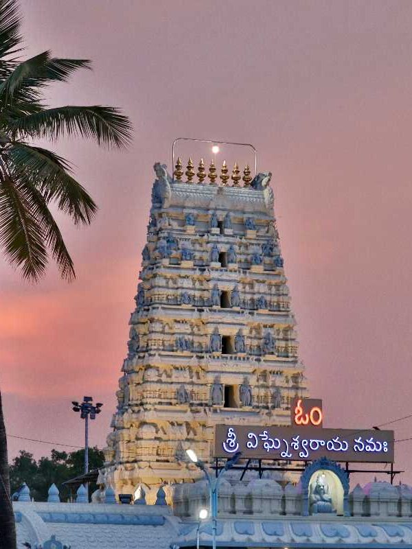 Tirupati to Kanipakam Taxi Service