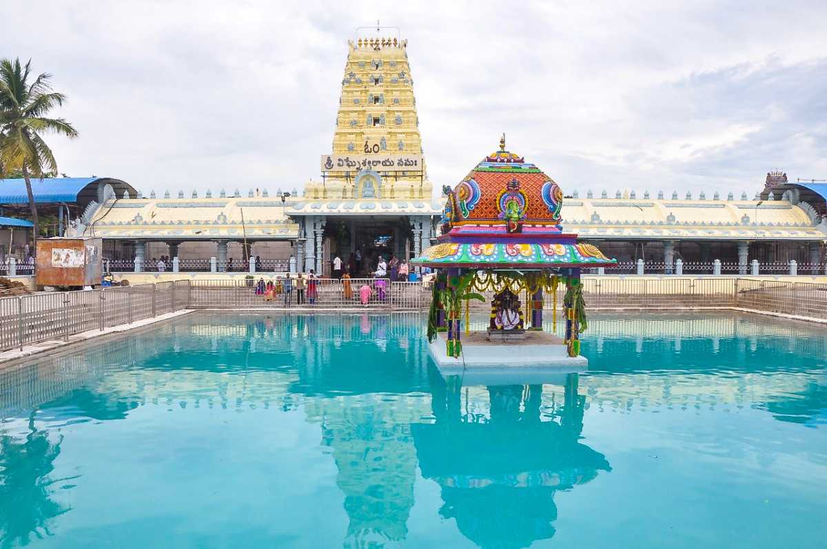 Tirupati to Talakona Distance 8 Tirupati to Golden Temple Vellore Taxi Service