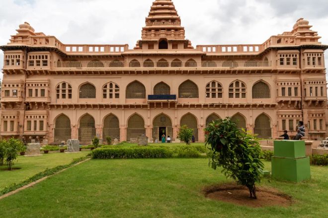 Local Packages 25 chandragiri fort